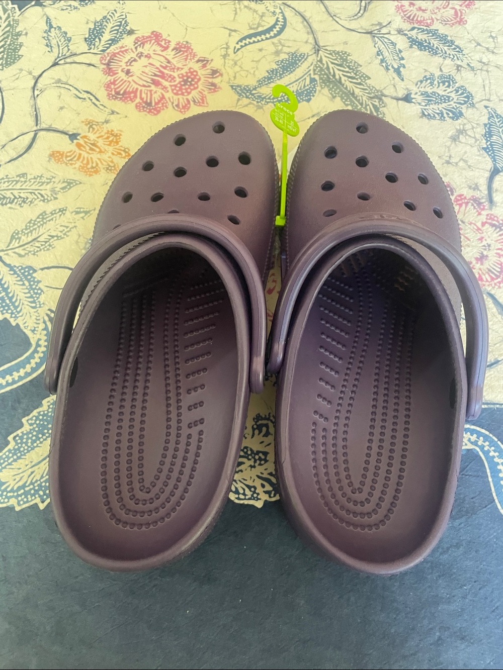 CROCS Classic Clog in Dark Iris Deep Plum Purple M7/W9 - Picture 3 of 7